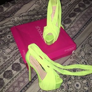 👠